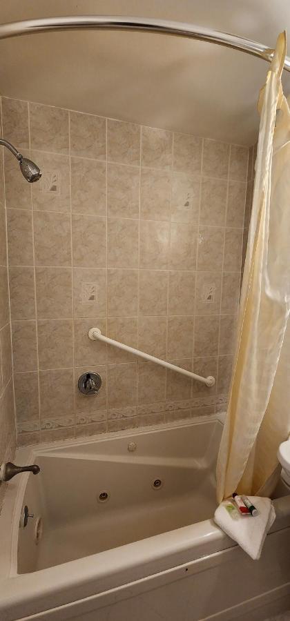 Nashoba Valley Inn & Suites Ayer Zewnętrze zdjęcie