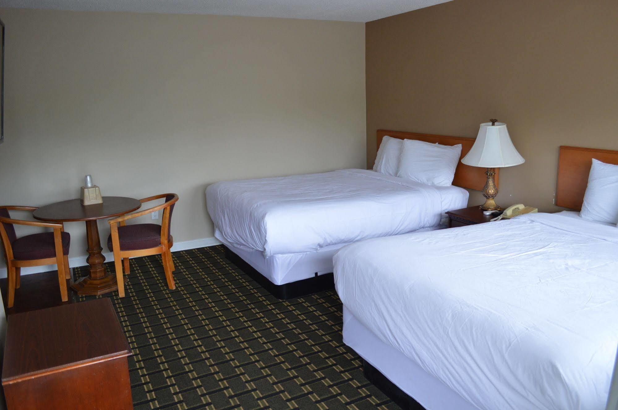 Nashoba Valley Inn & Suites Ayer Zewnętrze zdjęcie